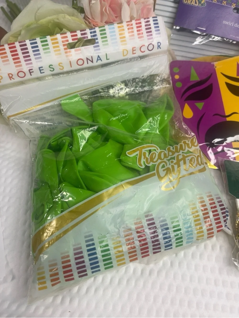 Mardi Gras Green Balloons Party Pack - Unbranded